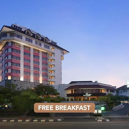 Hotel Santika Premiere Σεμαράνγκ Εξωτερικό φωτογραφία